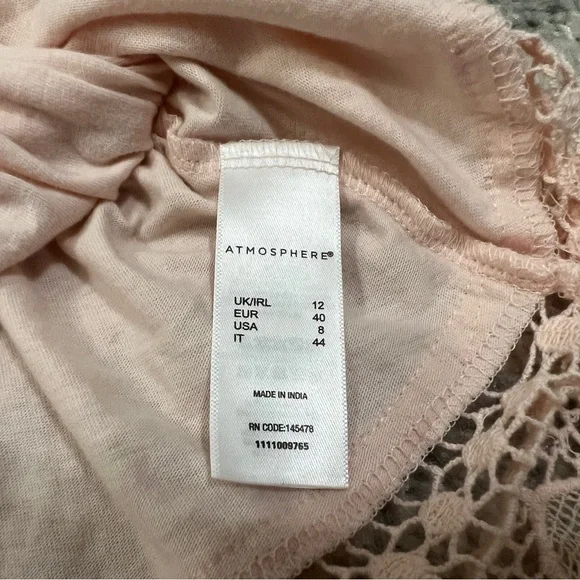 Light Pink Crochet Cropped Tube Top - Picture 7 of 8